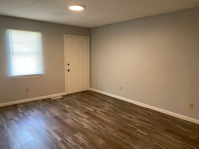 Building Photo - 40 Rossfield Cv