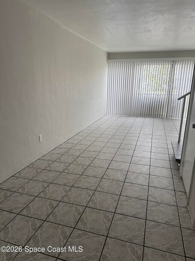 Building Photo - 1010 N Fiske Blvd