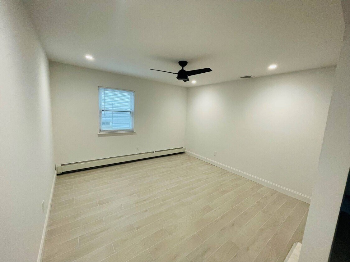 0 W Main St, Oyster Bay, NY 11771 House Rental in Oyster Bay, NY