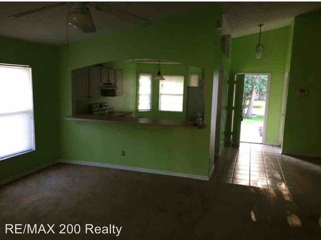 Building Photo - 3 br, 2 bath House - 332 Dover Street