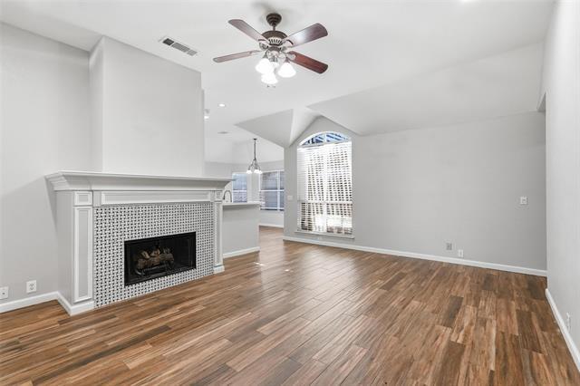 Foto del edificio - 1202 Defford Ln