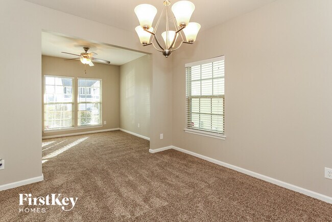 Building Photo - 2750 Cypress Oak Ln