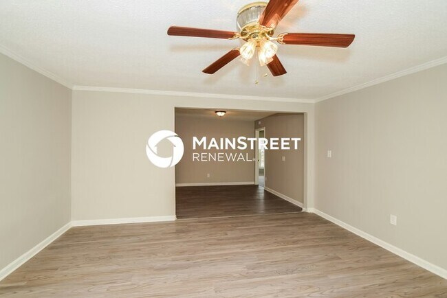 Foto del edificio - 3 Bedroom Pet-Friendly Home in Bessemer, AL with Main Street Renewal