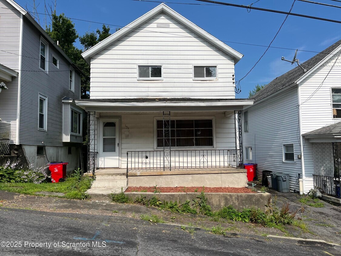 Foto principal - 151 Wyoming St