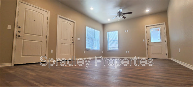 Foto del edificio - 1065 Hibiscus Dr