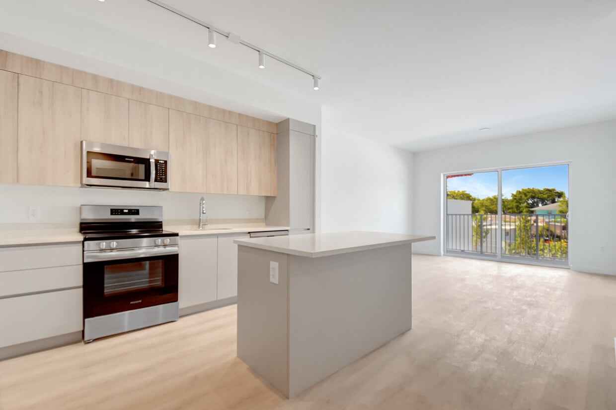 Foto principal - 232 Fordham Dr