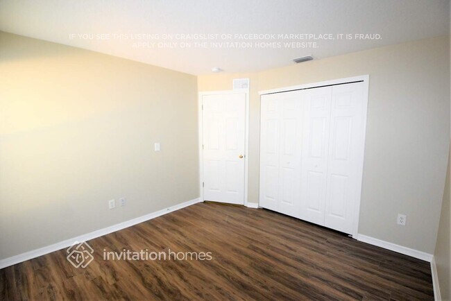 Building Photo - 6240 Crickethollow Dr
