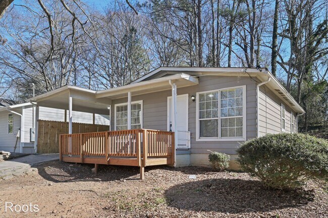 Foto del edificio - 3 br, 1 bath House - 2006 Akron Dr SE (Cit...