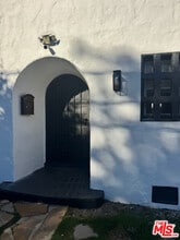 Building Photo - 2715 W 43rd St