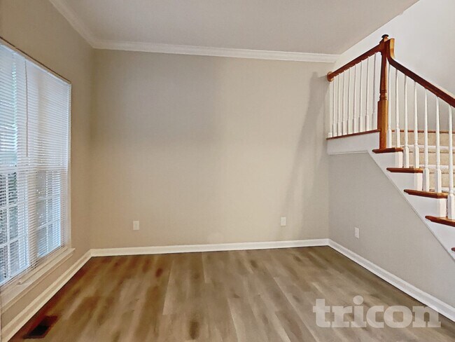Foto del edificio - 6902 Fenwick Dr