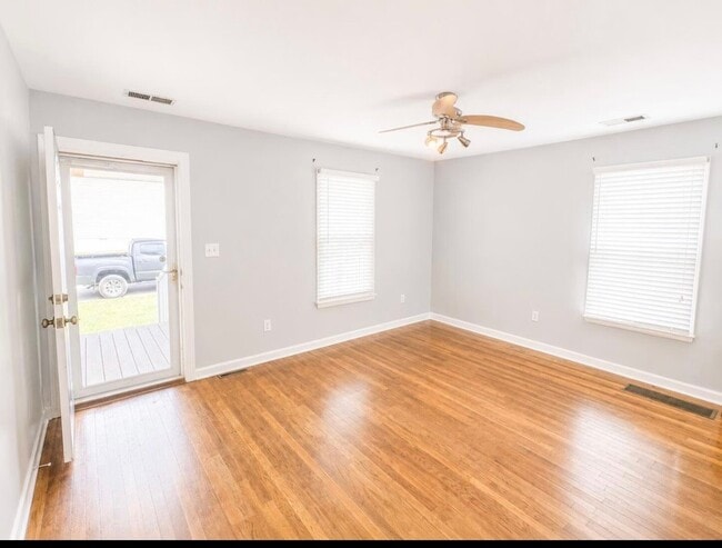 Photo - 1043 Crescent Ave (Lexington, KY) House