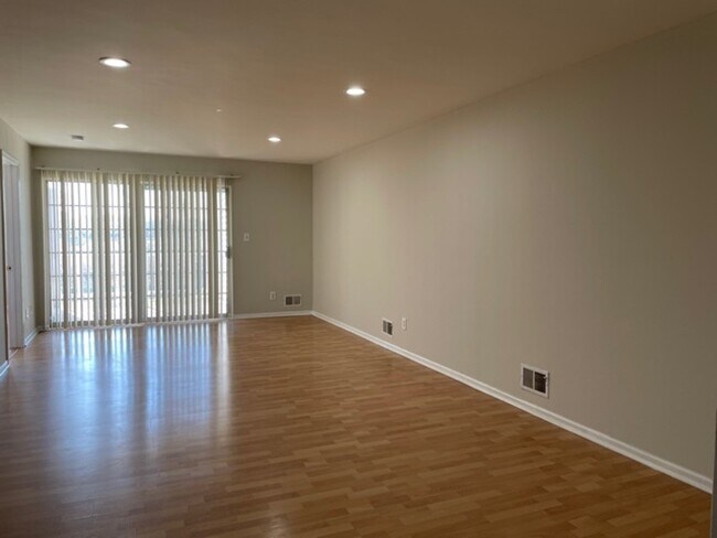 Foto del edificio - 28 Cherry St