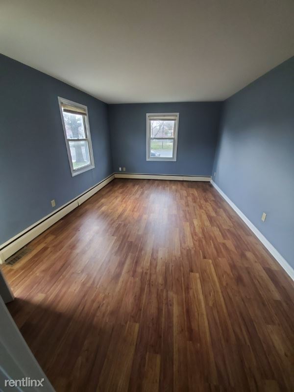 Primary Photo - 2 br, 1 bath Apartment - 14 3rd ave SW