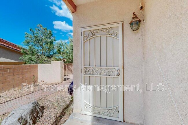 Building Photo - 3116 Rio San Diego Pl SW
