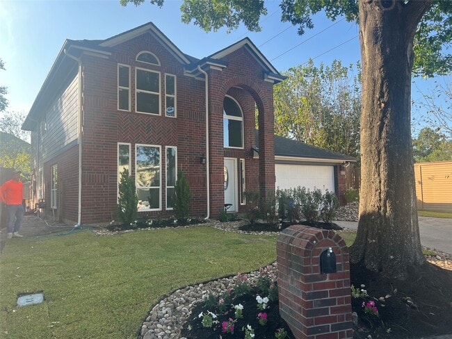 Building Photo - 8023 Carmel Cir