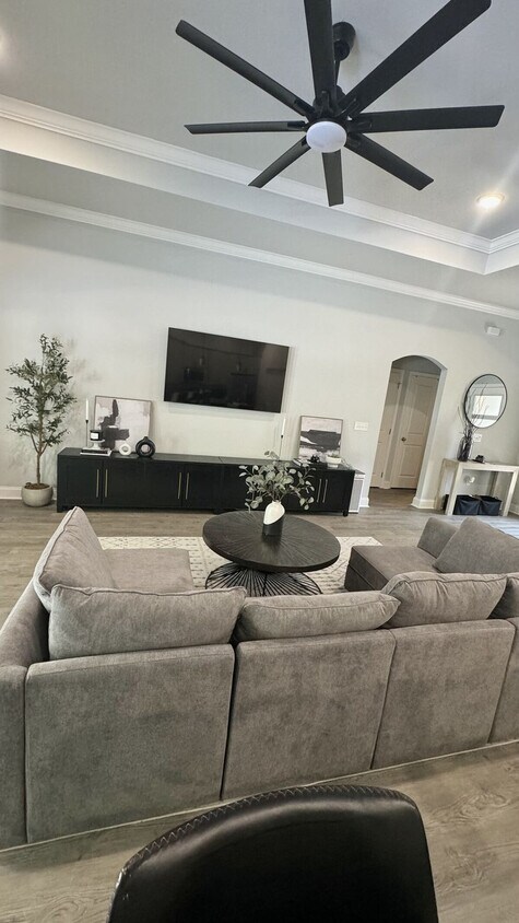 Foto principal - 2072 Constitution Dr