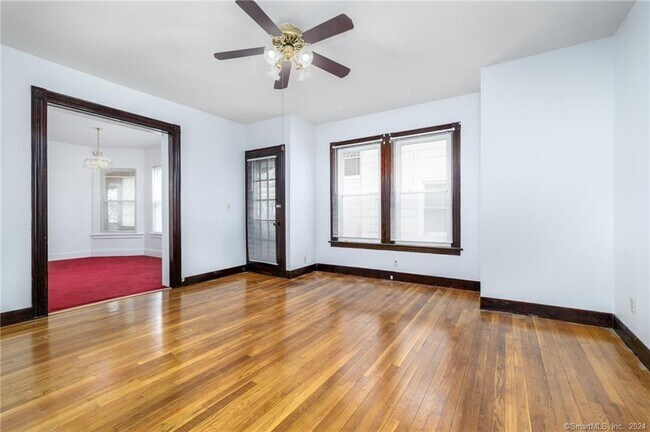 Building Photo - 212 Prospect Ave