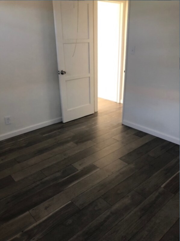 Foto del edificio - 4851 Bell Ave