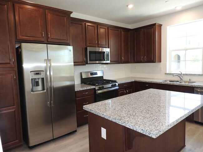 Foto del edificio - Beautiful Home in Roseville