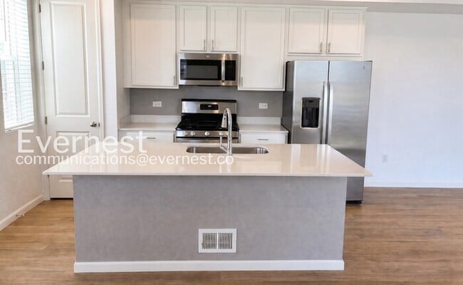Building Photo - 1364 Penner Dr