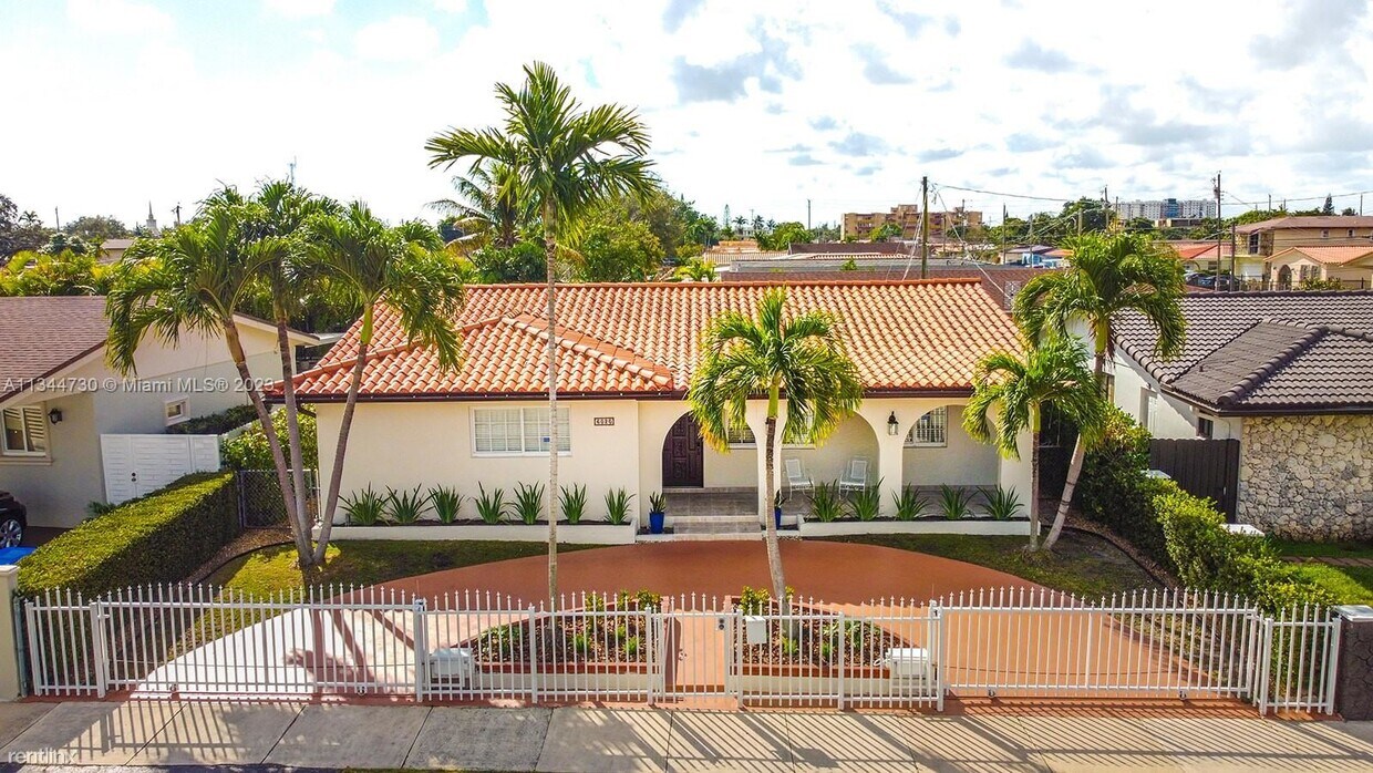 6020 NW 3rd St, Miami, FL 33126 House Rental in Miami, FL