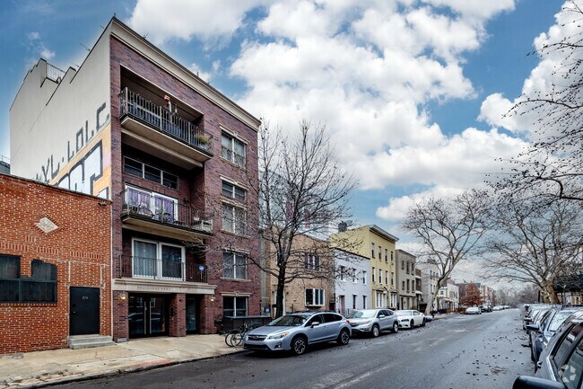 Building Photo - 63 Jackson St