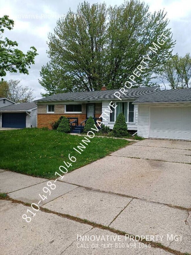 Foto del edificio - 5476 Westchester Dr
