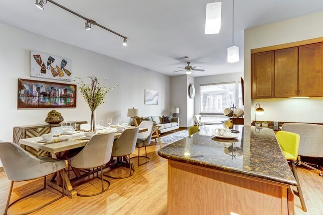 Building Photo - Loft-Style 1-Bed | Now Leasing in Houston!