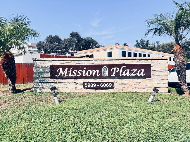 Foto del edificio - San Diego Mission Remodeled Top Floor One ...