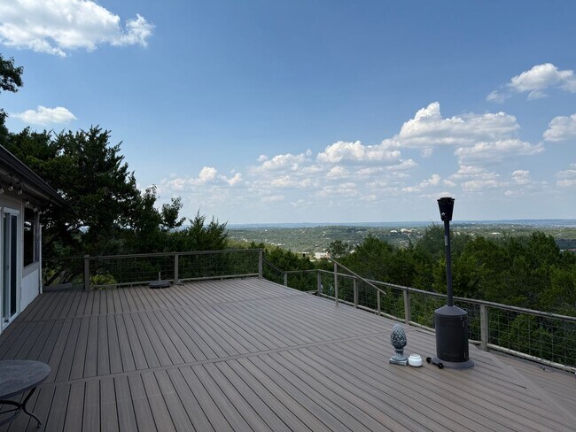 Foto del edificio - NEW ON MARKET