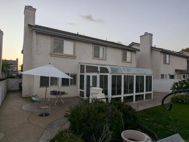 Foto del edificio - 719 Diamond Dr