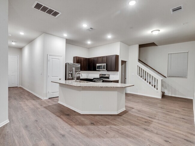 Foto del edificio - 405 Magnolia Ln