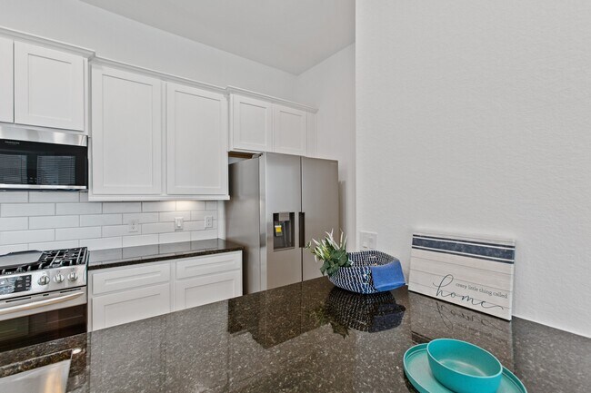 Foto del edificio - 4131 Balboa Dr