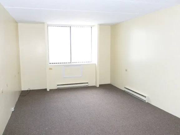 Building Photo - Peppertree Heights