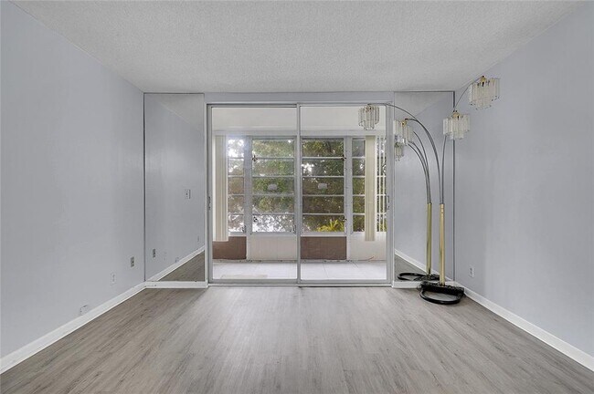 Foto del edificio - 5320 NW 11th St