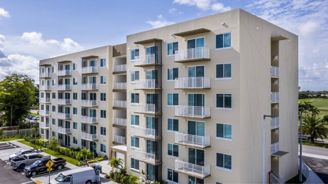 Building Photo - Village at Coral Reef