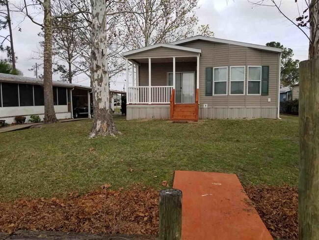 Building Photo - 224 Sportsman Dr