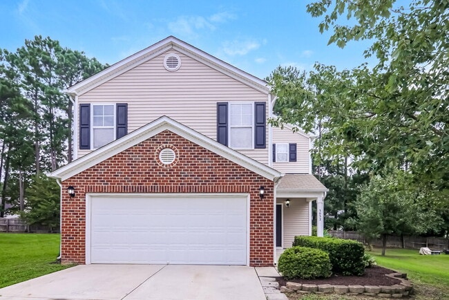 Building Photo - 3032 Van Dorn Rd