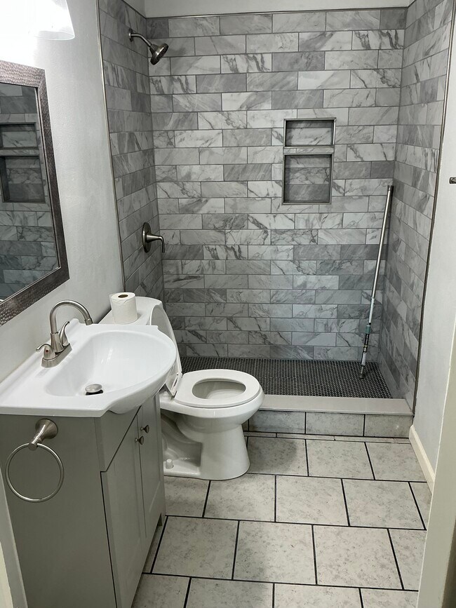 Foto del edificio - 5001 Catskill Ave