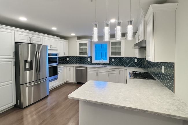 Foto del edificio - 16 Sugar Maple Ln