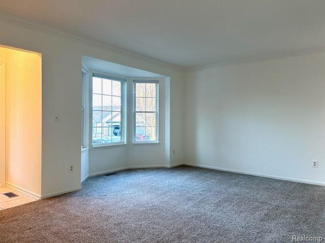 Building Photo - 250 Meadow Bridge Dr