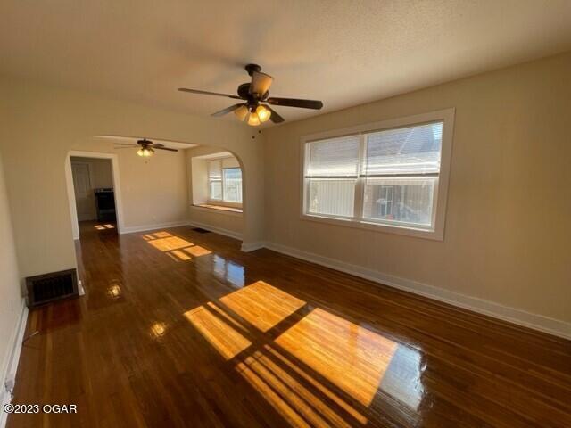 Foto del edificio - 2401 Kentucky Ave