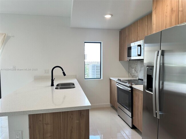 Foto del edificio - 307 NW 13th Pl