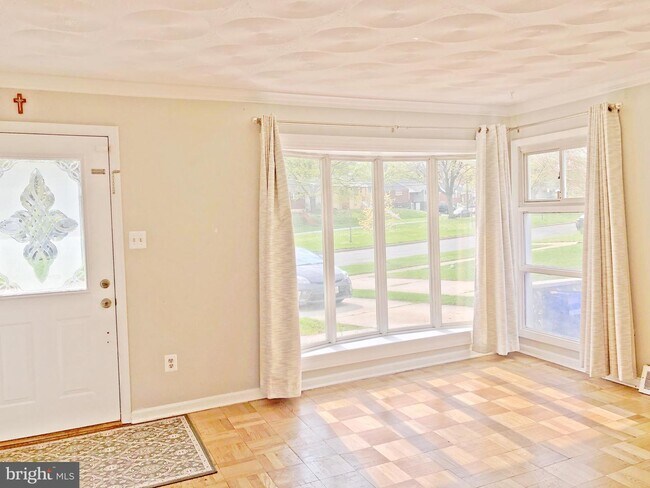 Building Photo - 12915 Grenoble Dr