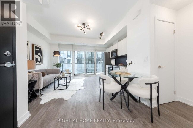 Building Photo - 871 Sheppard Ave W