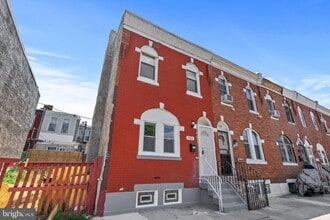 Building Photo - 510 E Willard St