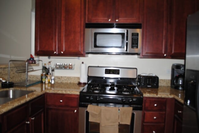 Building Photo - 3307 W. Le Moyne St. Unit 1