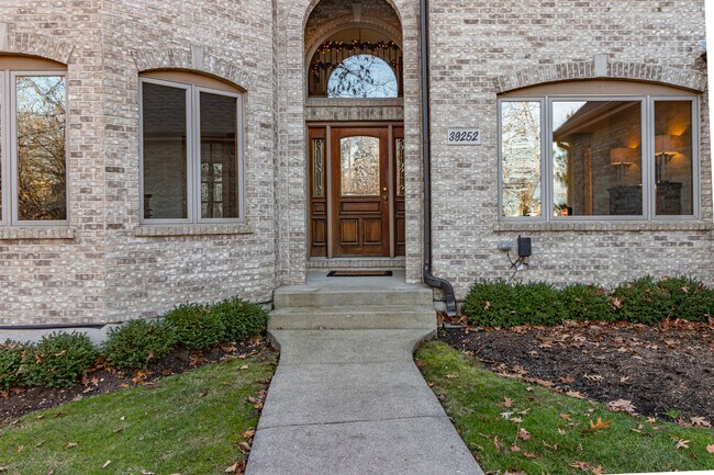 Building Photo - 39252 Gelden Ln