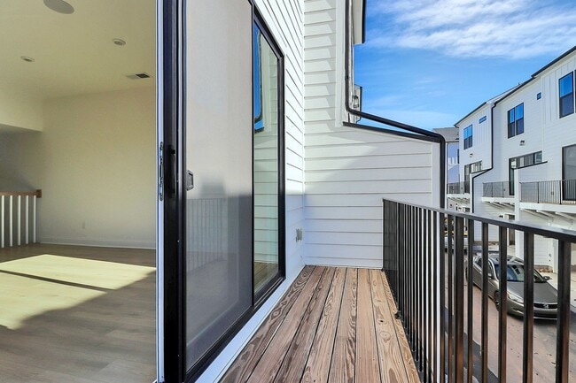 Foto del edificio - Stunning New Construction Townhome for Rent in Ballantyne