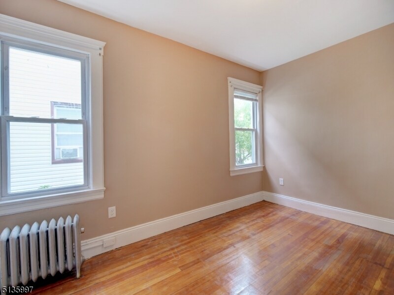 915 Kilsyth Rd, Elizabeth, NJ 07208 Apartment for Rent in Elizabeth